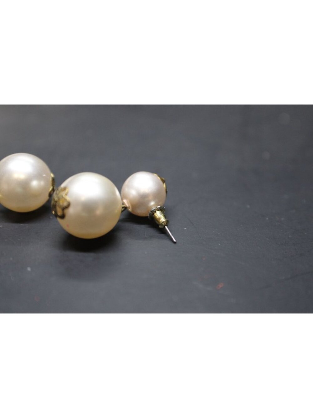 Double Faux Pearl Drop Earrings and Gold Floral Accents Pierce 2 Size Pearls Vtg - Picture 3 of 9